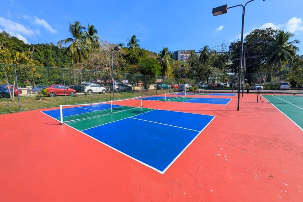 pickleball 3 courts